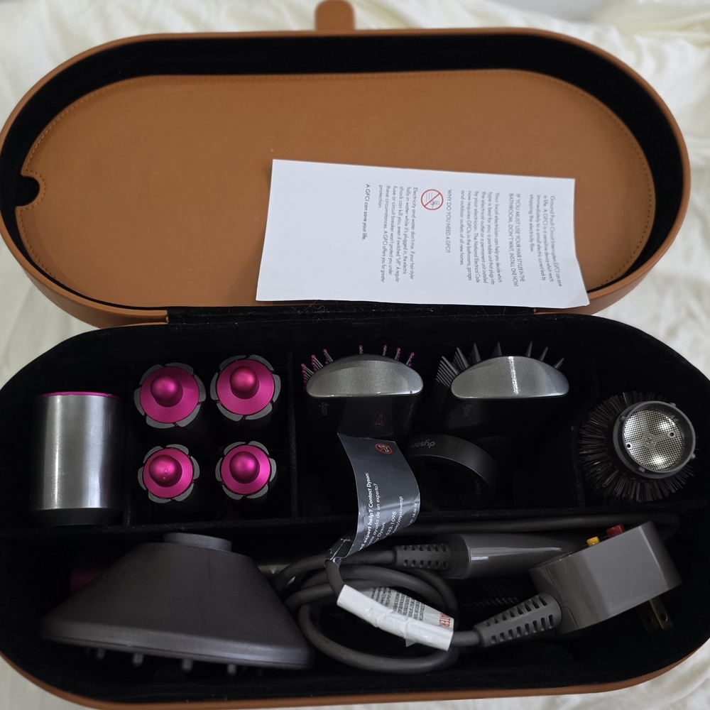 Dyson Styler Set with Metallic Pink Attachments and Charcoal Base